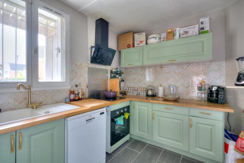 Maison - 92 m² - 5 pièces