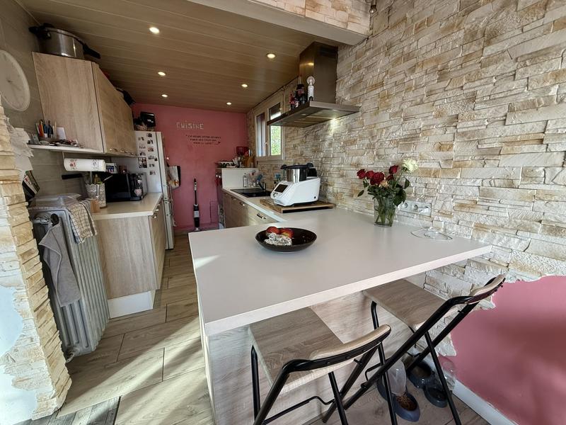 Maison - 93 m² - 4 pièces