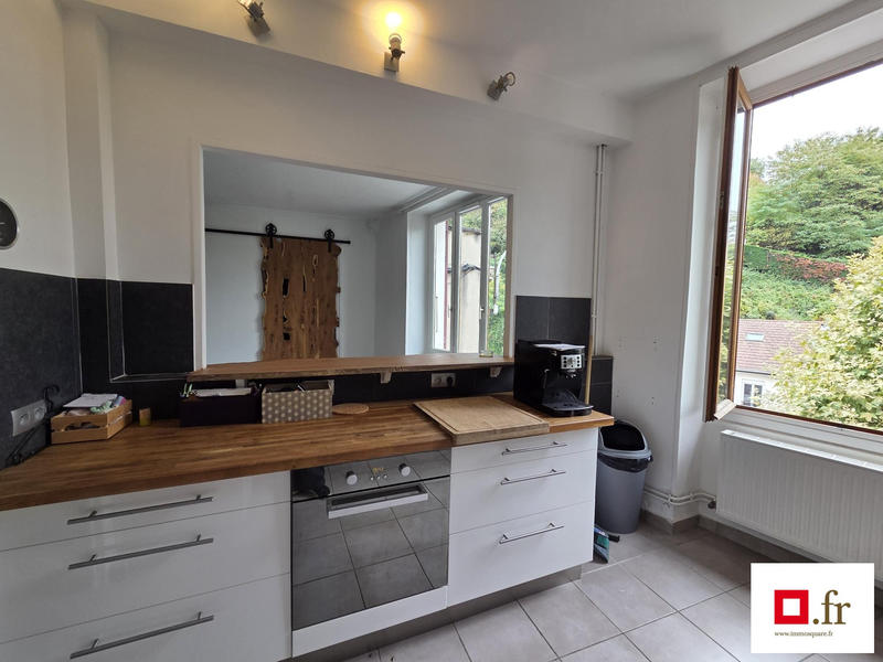 Appartement - 98 m² - 5 pièces