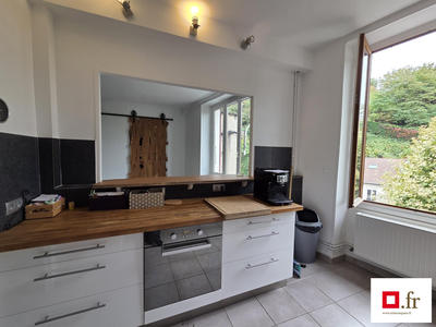 Appartement - 98 m² - 5 pièces