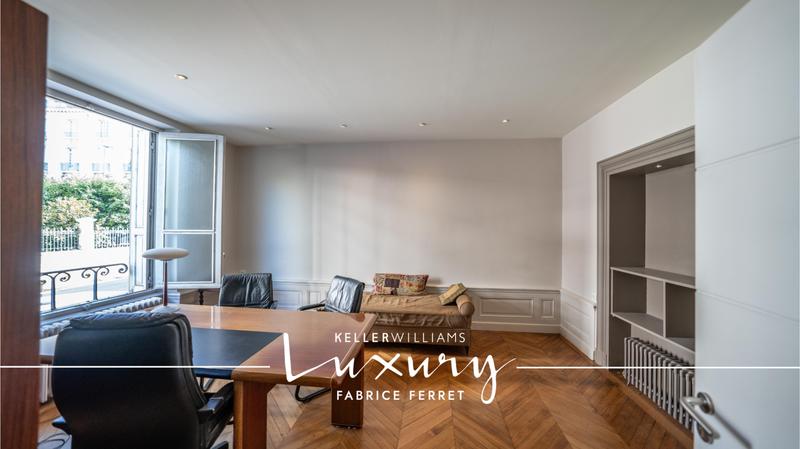 Appartement - 180 m² - 7 pièces