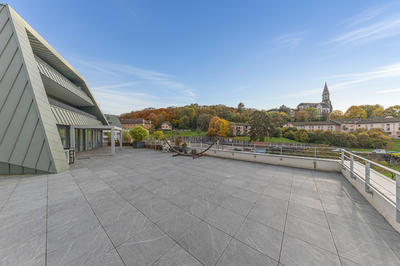 Appartement - 98 m² - 4 pièces