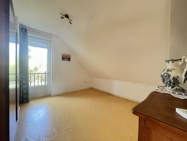 Maison traditionnelle - 211 m² - 7 pièces