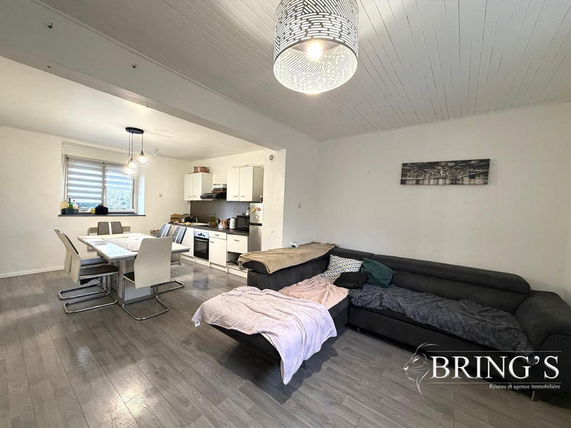 Maison - 80 m² - 5 pièces