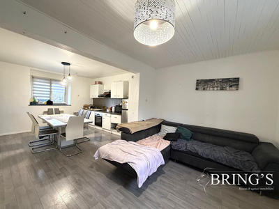 Maison - 80 m² - 5 pièces