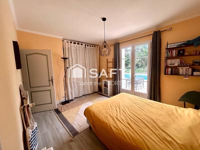 Maison - 166 m² - 7 pièces