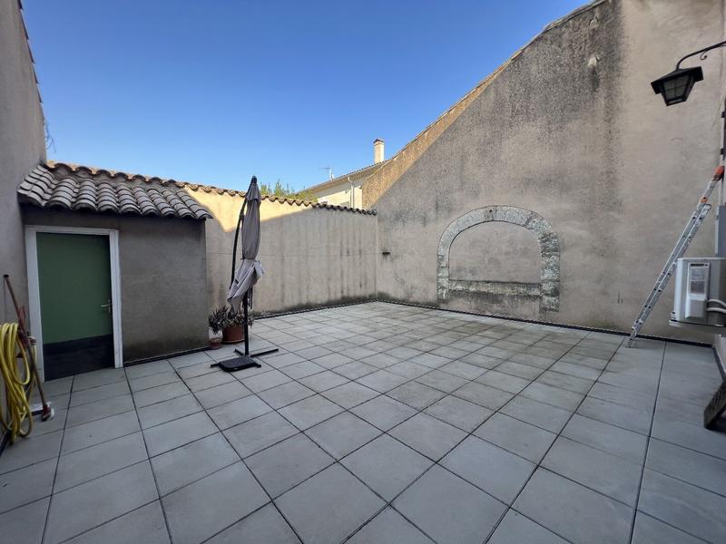 Maison - 186 m² - 3 pièces