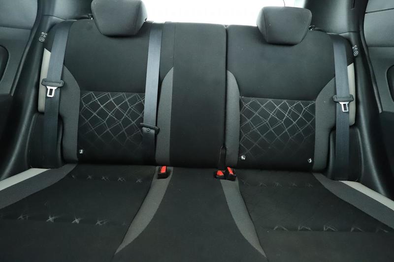 Nissan Micra 1.0 Ig Acenta 71 ch