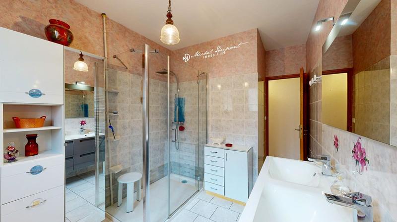 Maison - 99 m² - 4 pièces