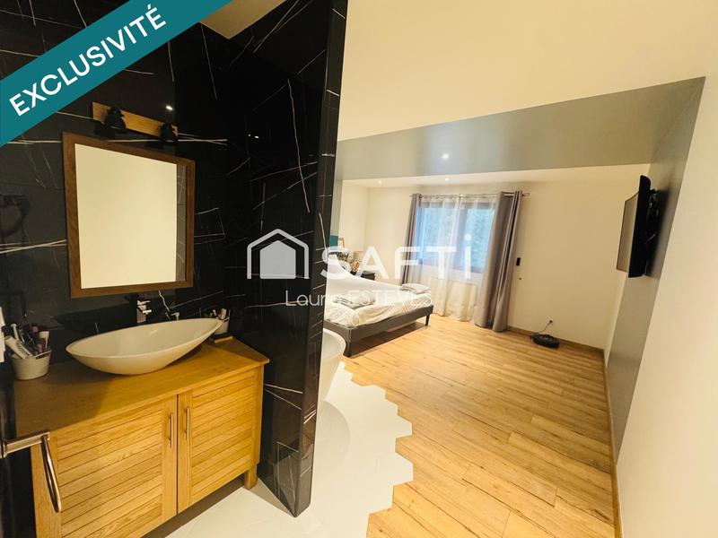 Maison - 185 m² - 6 pièces