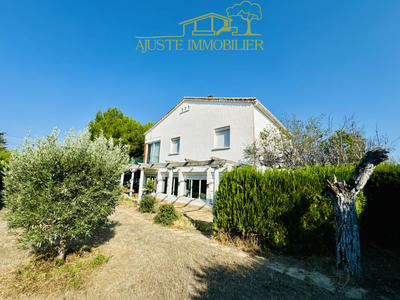 Maison - 220 m² - 7 pièces