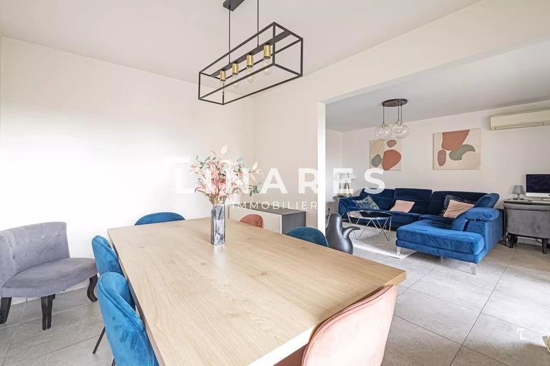 Appartement - 94 m² - 5 pièces