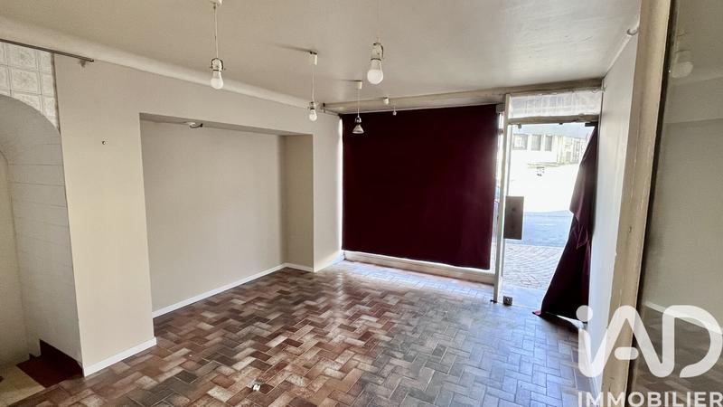 Maison - 217 m² - 6 pièces