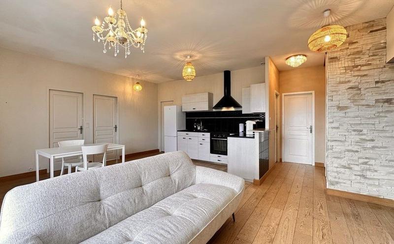 Appartement - 65 m² - 3 pièces