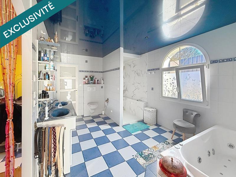 Maison - 440 m² - 10 pièces