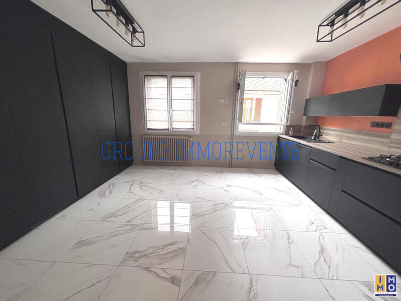 Maison ancienne - 171 m² - 7 pièces