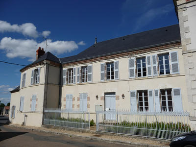 Exposition "Insolite" : photos, peintures et artisanat