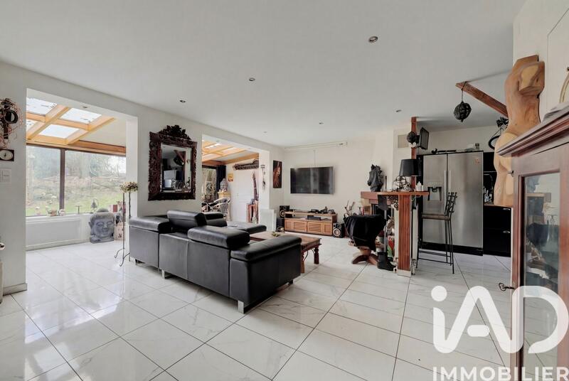 Maison - 121 m² - 5 pièces