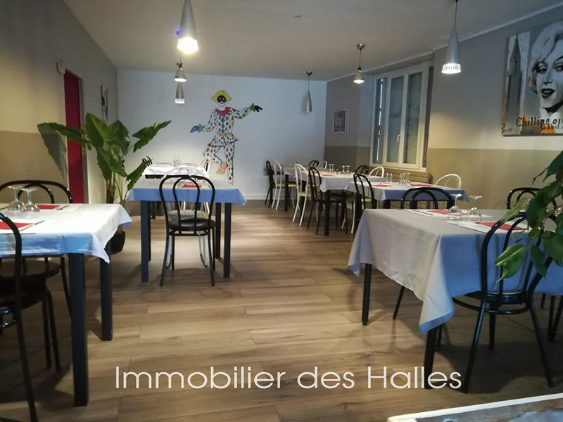 Maison - 219 m² - 9 pièces