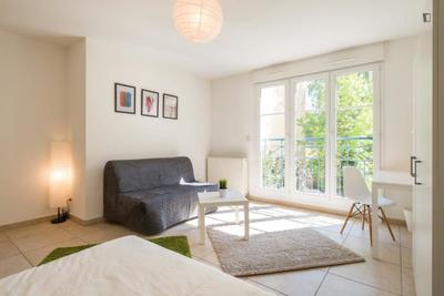 Chambre - 10 m² - 4 pièces