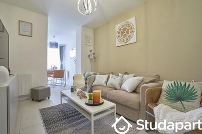 Chambre - 11 m² - 1 pièce