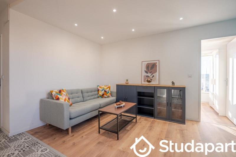 Chambre - 14 m² - 1 pièce