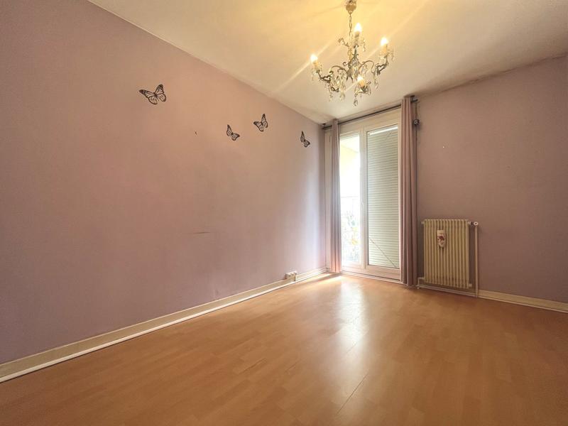 Appartement - 86 m² - 5 pièces