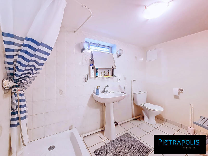 Maison - 99 m² - 4 pièces