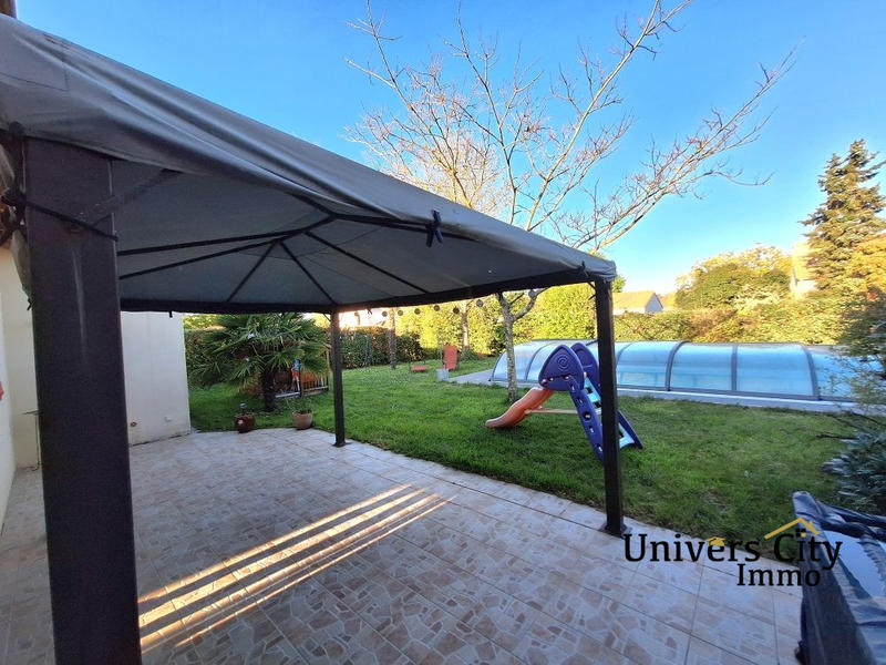 Maison - 178 m² - 8 pièces