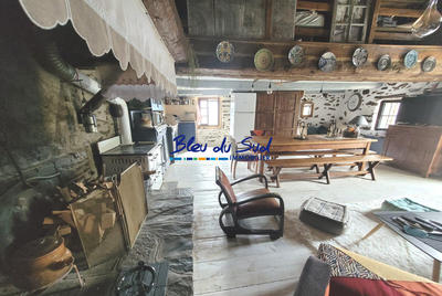 Maison ancienne - 81 m² - 3 pièces