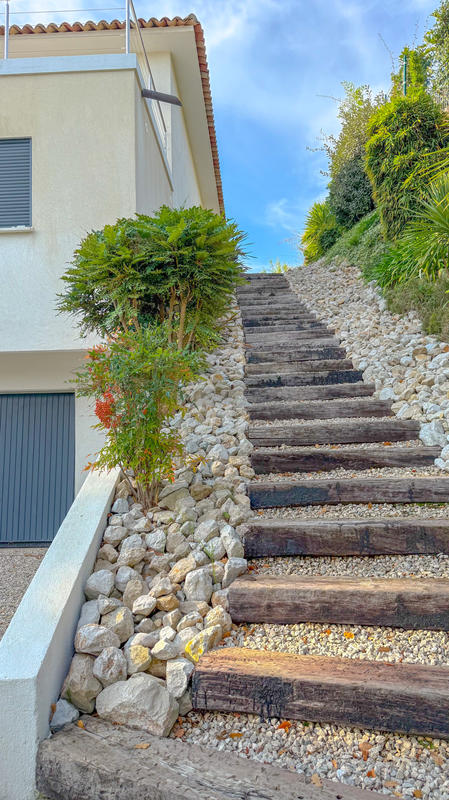 Villa - 123 m² - 5 pièces