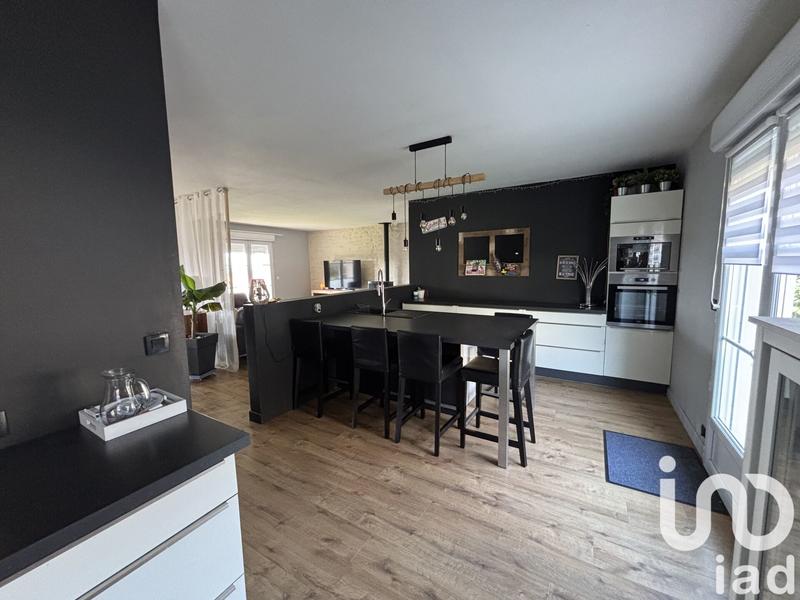 Maison - 249 m² - 8 pièces