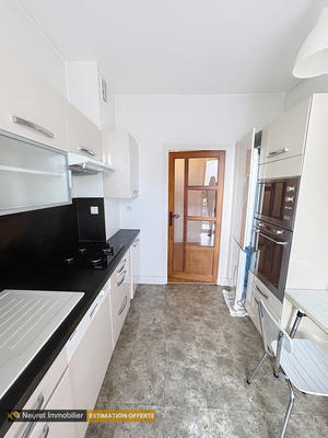 Appartement - 86 m² - 4 pièces