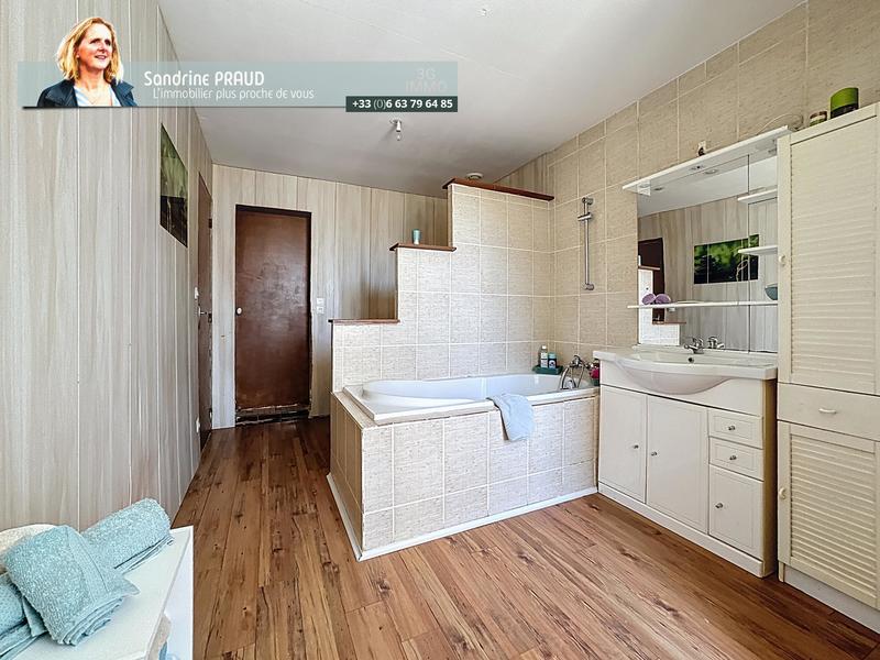 Maison ancienne - 201 m² - 7 pièces