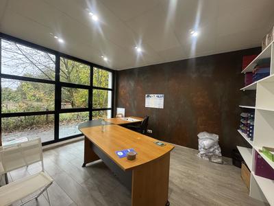 Local commercial - 583 m² - 5 pièces