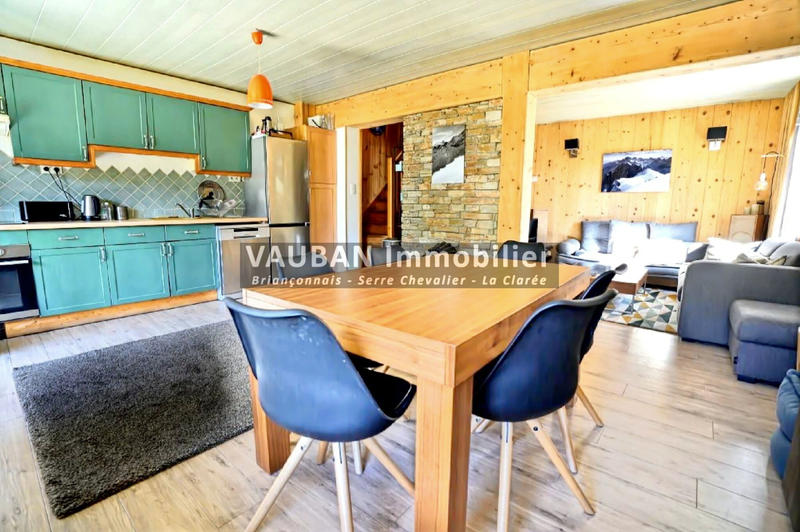 Châlet - 183 m² - 12 pièces