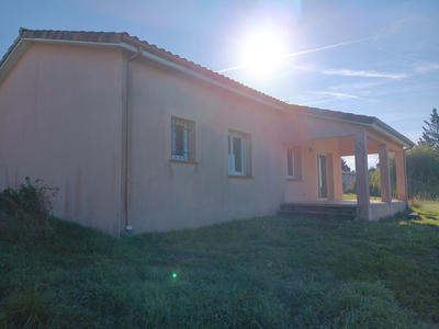 Maison - 93 m² - 4 pièces