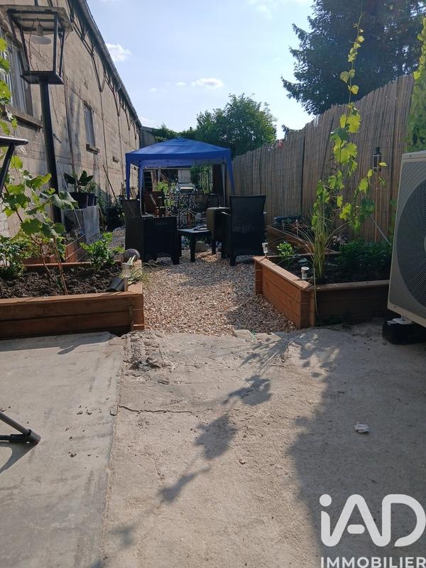 Maison de ville - 80 m² - 4 pièces