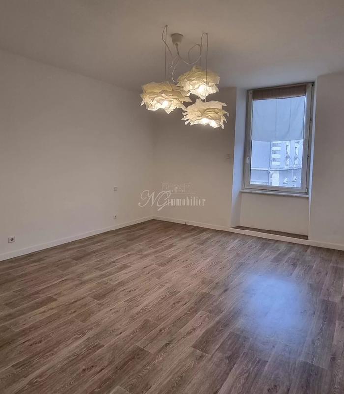 Appartement - 259 m² - 3 pièces