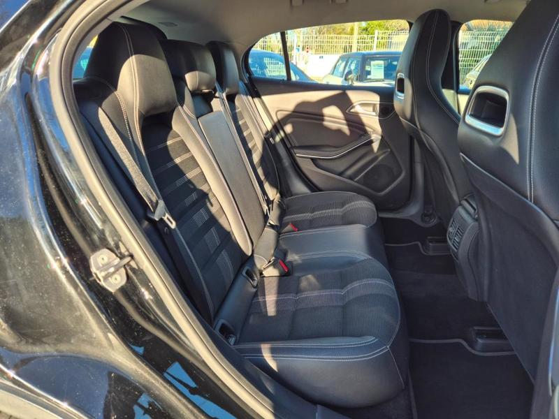 Mercedes Gla 200 Cdi Inspiration 7g-Dct