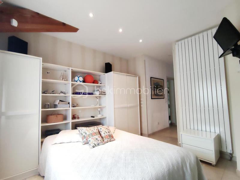 Villa - 204 m² - 6 pièces