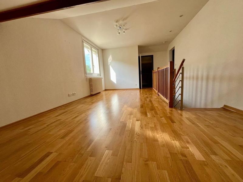 Maison - 170 m² - 6 pièces