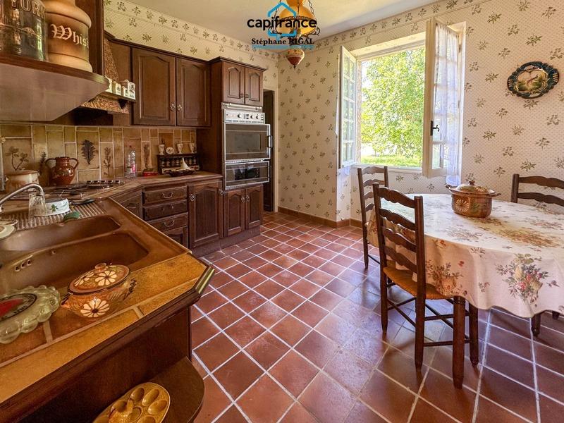 Propriété - 140 m² - 5 pièces