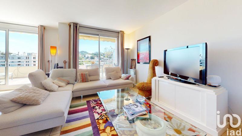 Appartement - 167 m² - 6 pièces