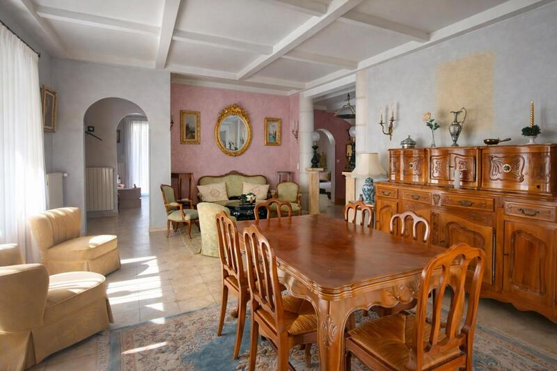 Maison de maîtres - 222 m² - 9 pièces