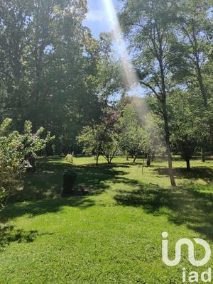 Maison - 214 m² - 8 pièces