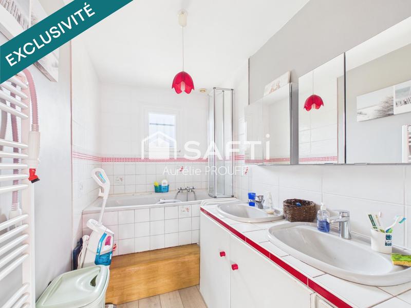 Maison - 94 m² - 5 pièces