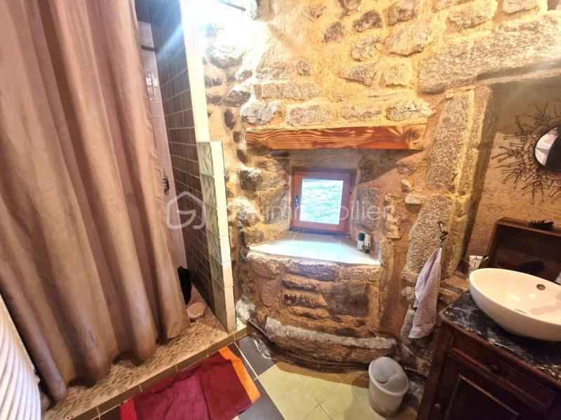 Maison de village - 94 m² - 4 pièces