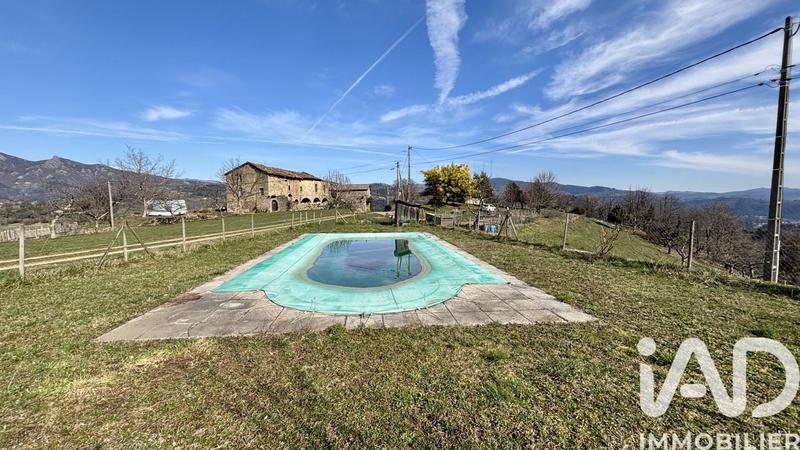 Maison - 155 m² - 5 pièces