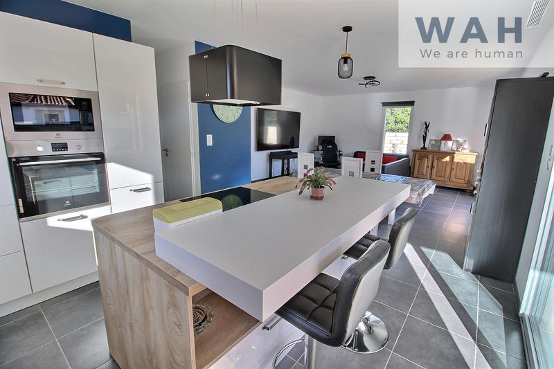 Maison - 90 m² - 4 pièces